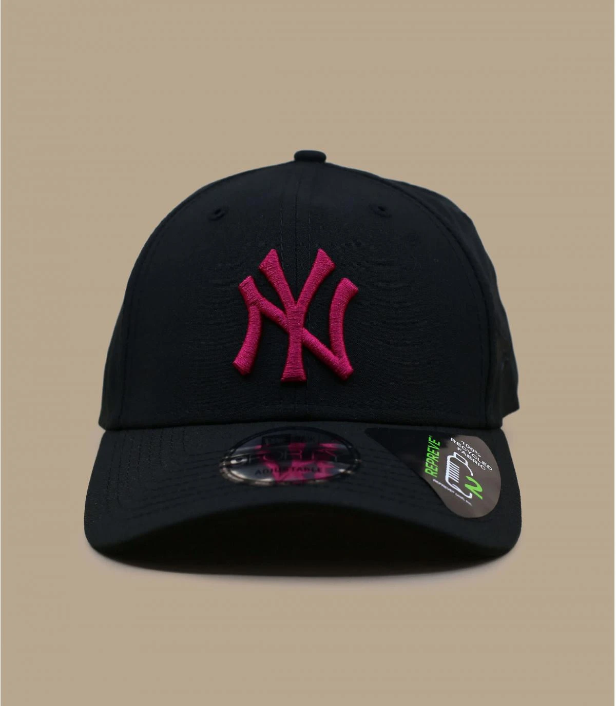 NEW ERA Casquette Black Base 940 NY Pink 3 NEW ERA Casquette Black Base 940 NY Pink