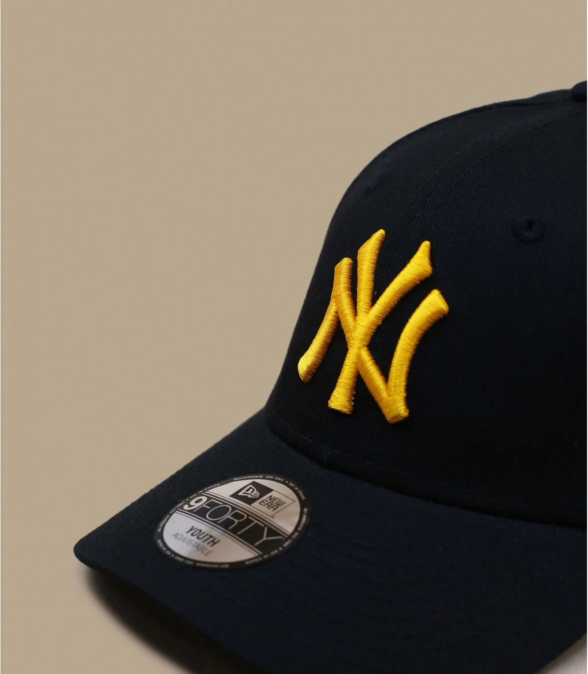 NEW ERA Casquette Kids League Ess 940 NY Black Gold 5 NEW ERA Casquette Kids League Ess 940 NY Black Gold – Image 3