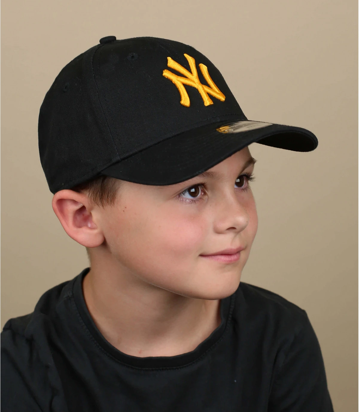 NEW ERA Casquette Kids League Ess 940 NY Black Gold 3 NEW ERA Casquette Kids League Ess 940 NY Black Gold