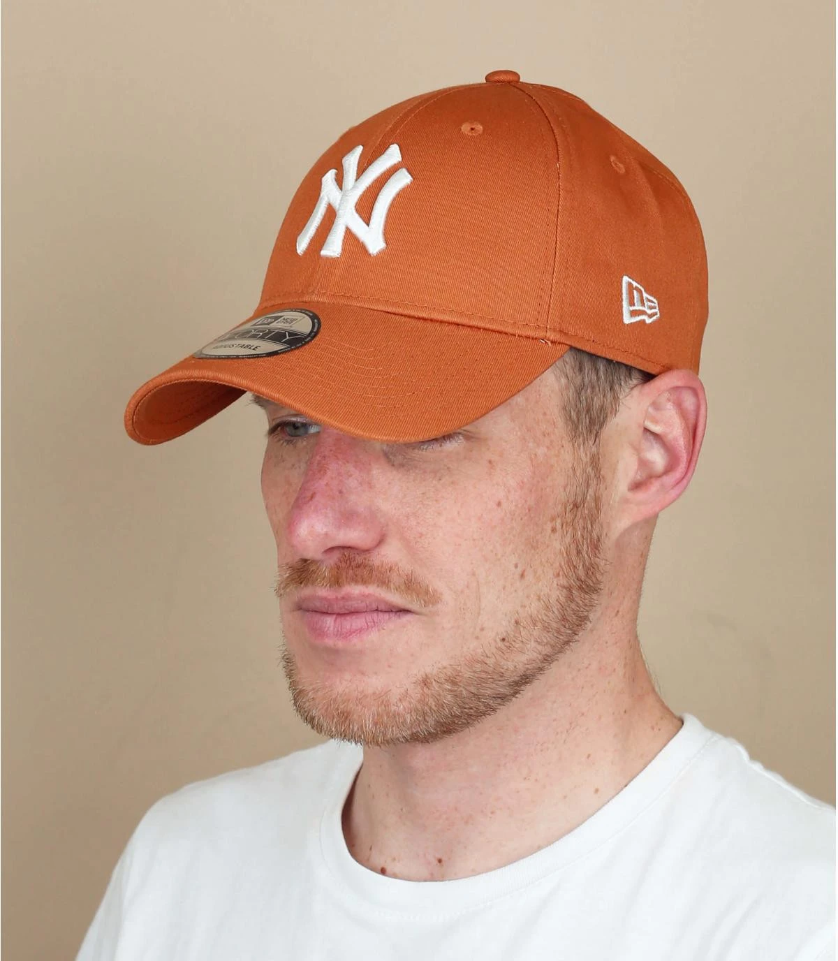 NEW ERA Casquette League Ess 940 NY Toffee White 3 NEW ERA Casquette League Ess 940 NY Toffee White