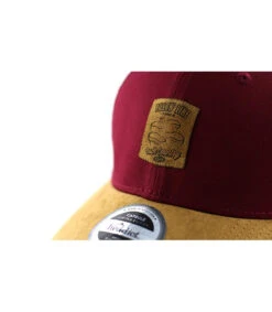 Curve Pillow Line Burgundy Brown -Stetsoni Magasin curve pillow line burgundy browncap20curve20Pillow20Line20bordeaux