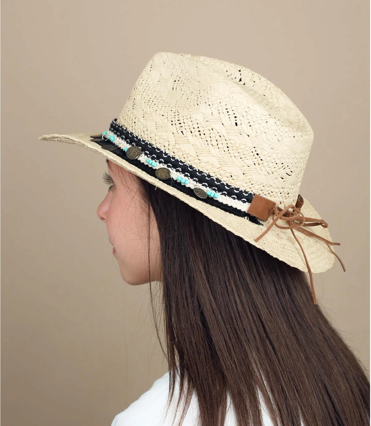 Leonie Naturel 3 Leonie Naturel