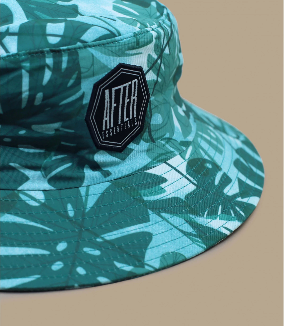 Water Bucket Big Leaves 5 Water Bucket Big Leaves – Image 3